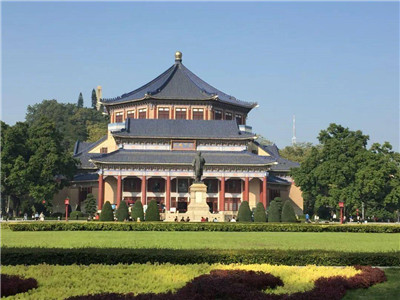 专业技术团队,为您提供贴心服务 专业技术团队,为您提供贴心服务